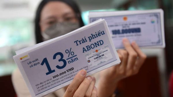 nen-mua-trai-phieu-doanh-nghiep-hay-chung-chi-quy-dau-tu-1